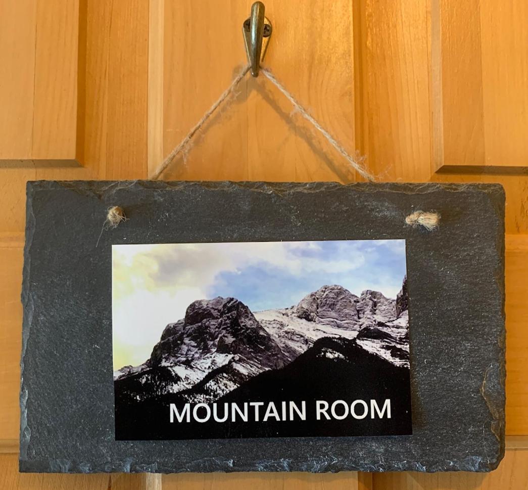 Ambleside Lodge Bed & Breakfast Canmore Extérieur photo